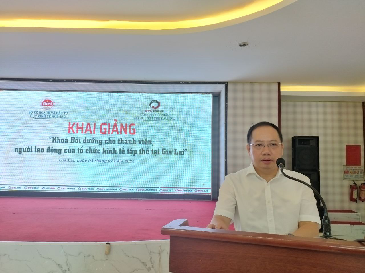 Ông Nguyễn Văn Phong – Chuyên viên Cục Kinh tế hợp tác, Bộ Kế hoạch và Đầu tư