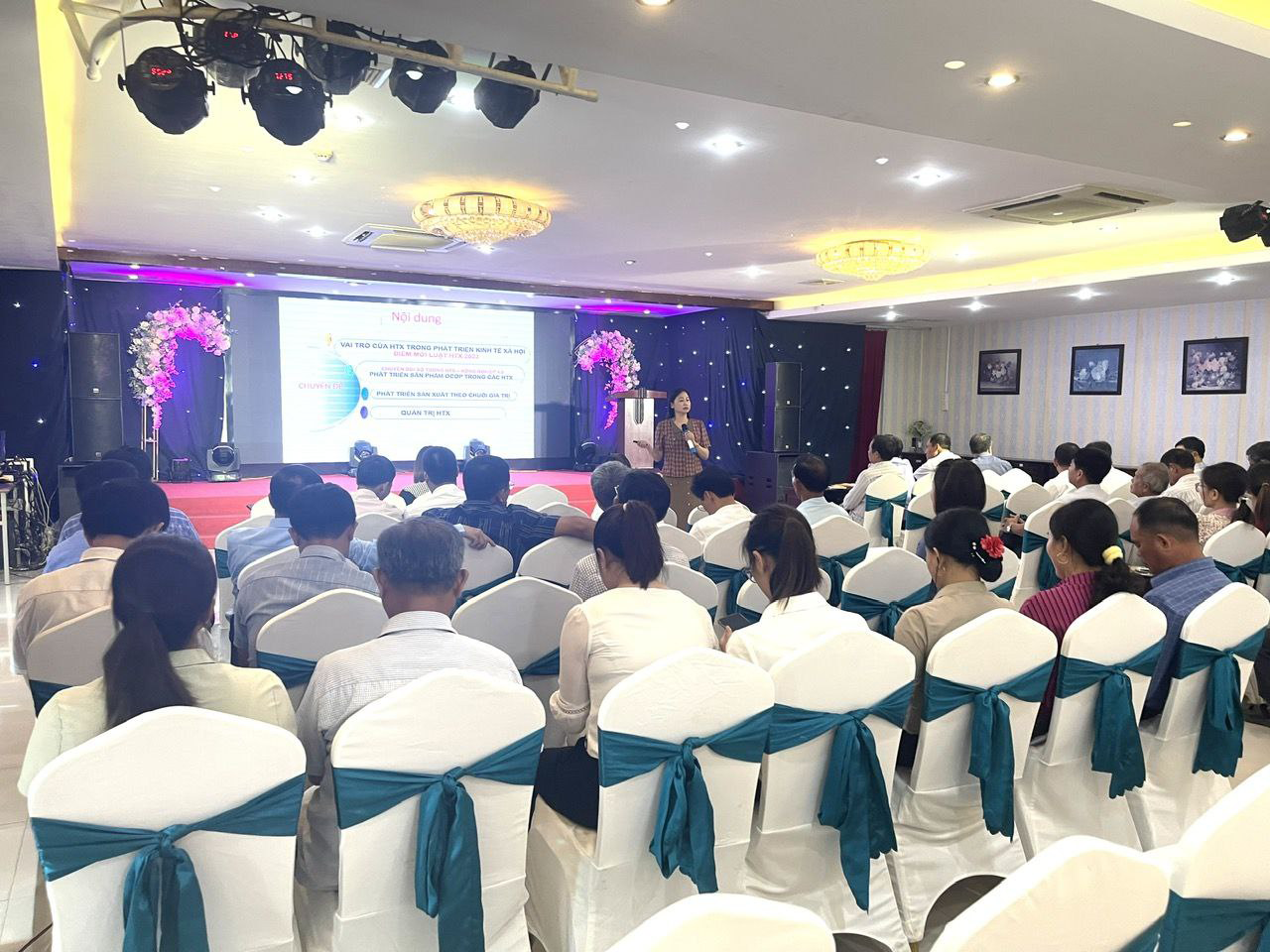 Giảng viên: Tiến sĩ Phạm Thị Tân
