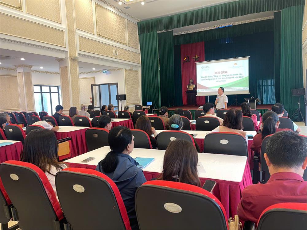 Khai giảng lớp bồi dưỡng nâng cao năng lực cho thành viên, người lao động của tổ chức kinh tế tập thể tại tỉnh Lai Châu 