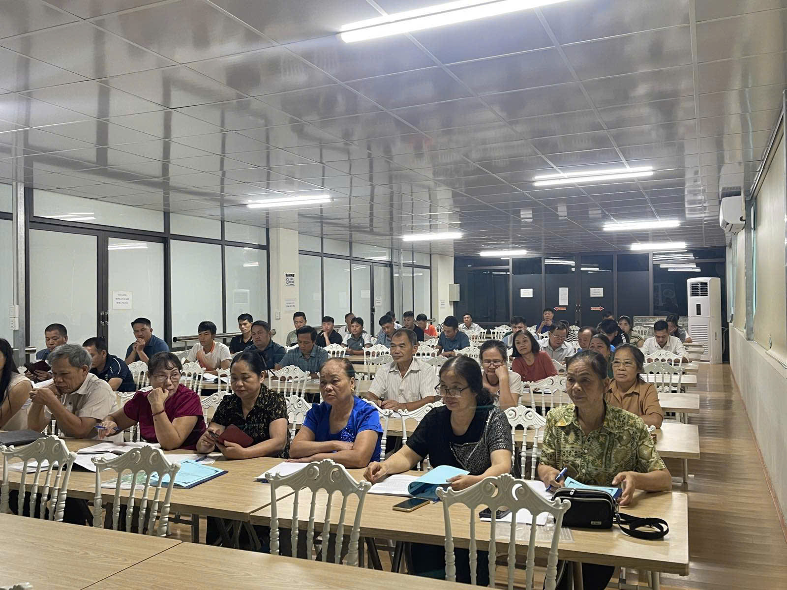 Chuyên đề do PGS.TS. Hà Duy Trường – Giám đốc Trung tâm Đào tạo Nghiên cứu Giống cây trồng vật nuôi, Trường Đại học Nông Lâm – Đại học Thái Nguyên giảng dạy
